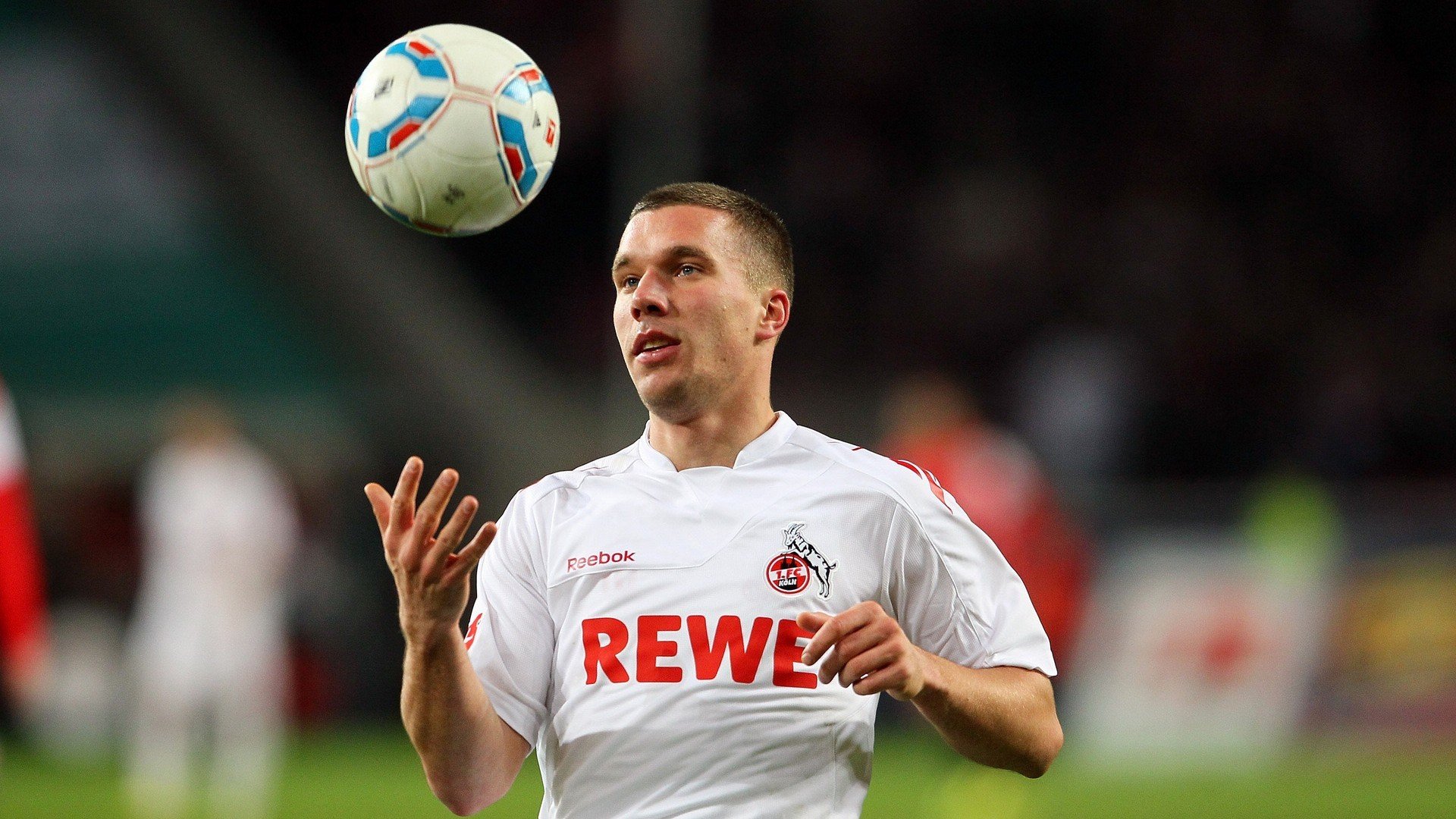 美加墨世界杯焦点战，当雄鹿的獠牙咬碎开拓者的盾牌